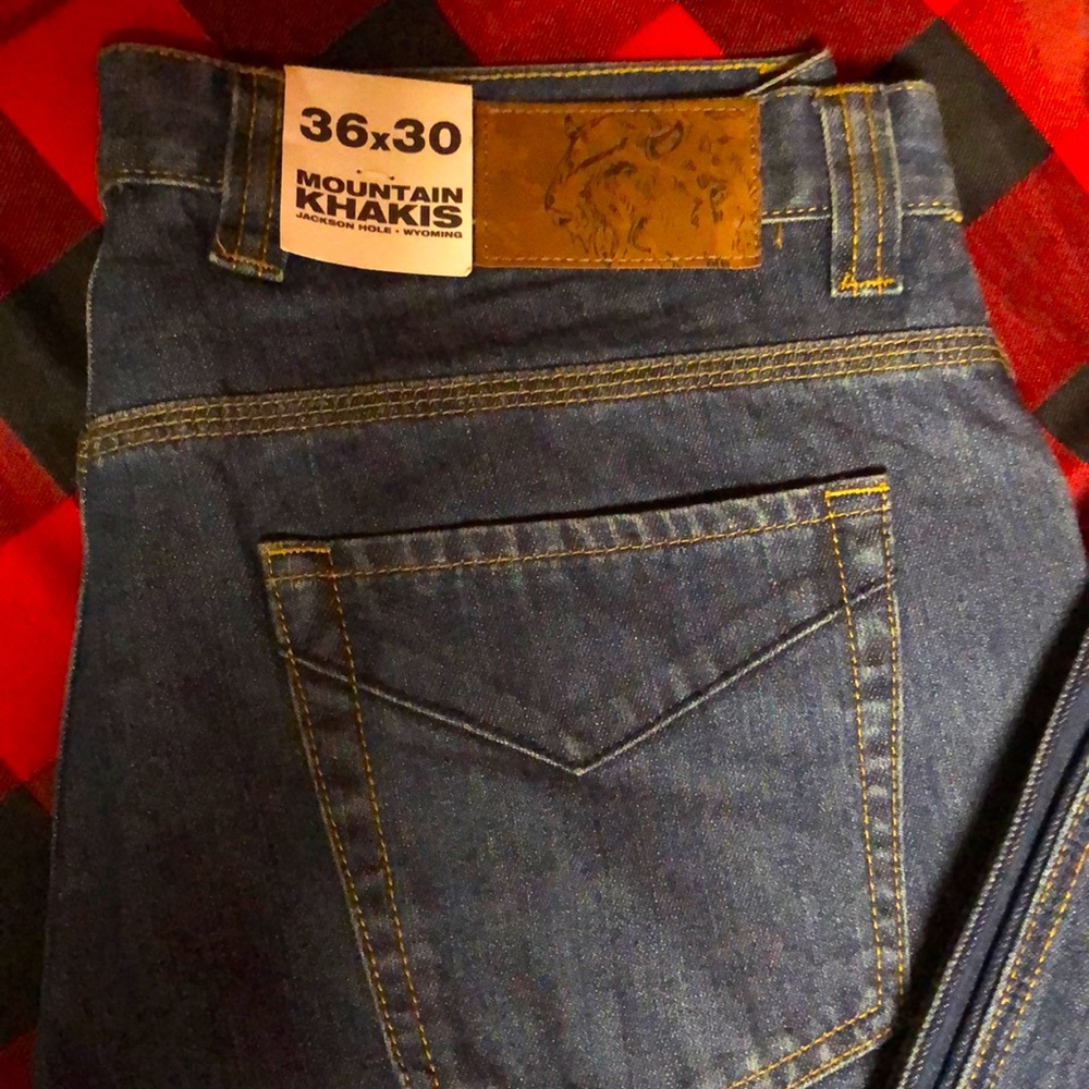 Mountain Khakis jeans, men’s 36 x 30 NEW